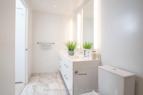 Photo 18 at 4101 - 1 Yorkville Avenue, Annex, Toronto