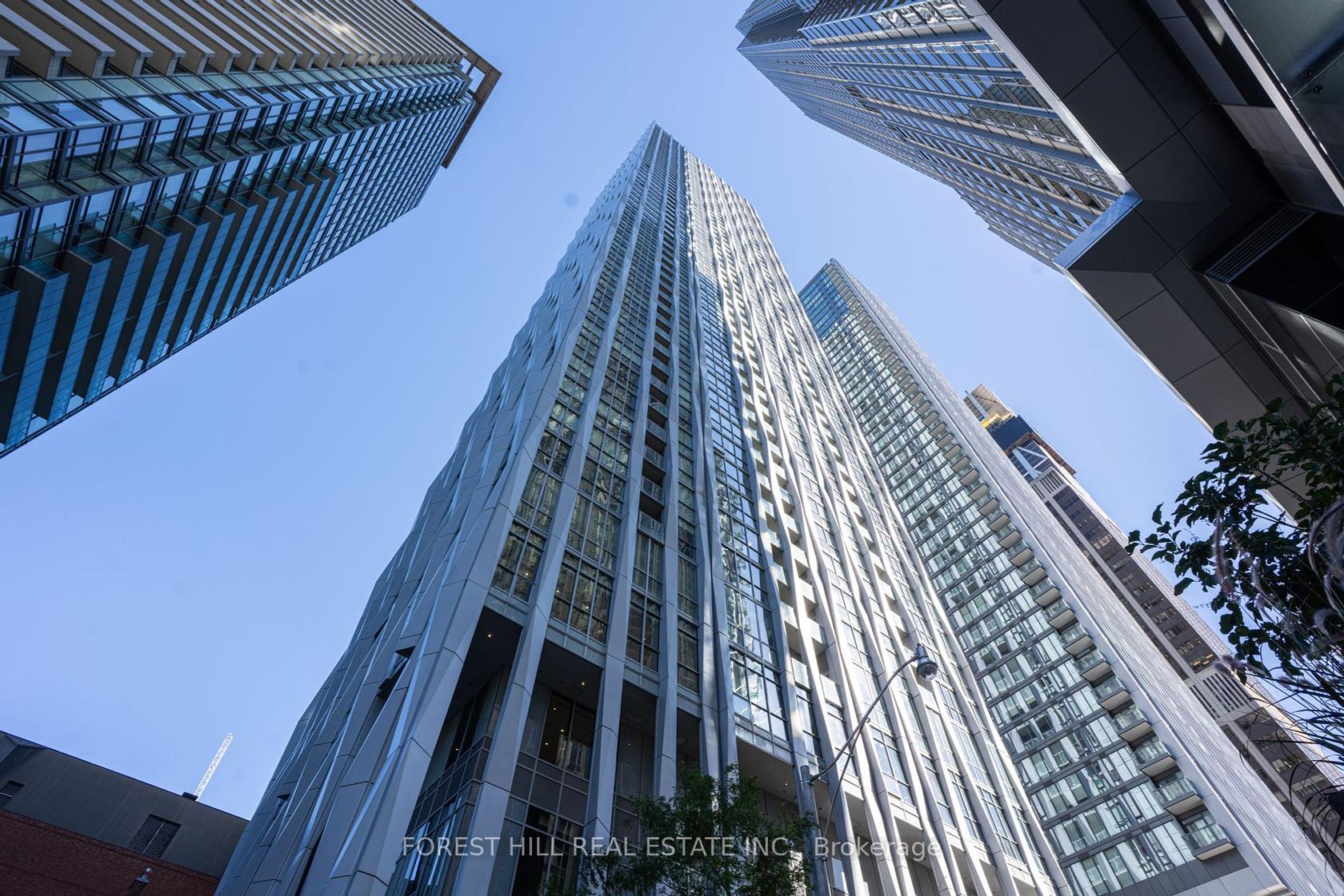 4101 - 1 Yorkville Avenue, Annex, Toronto by Alessia Polo 4101 - 1 Yorkville Avenue, Annex, Toronto