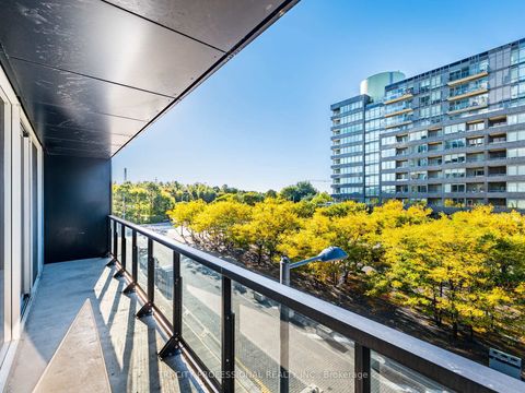 Photo 4 at 304 - 170 Bayview Avenue, Waterfront Communities C8, Toronto