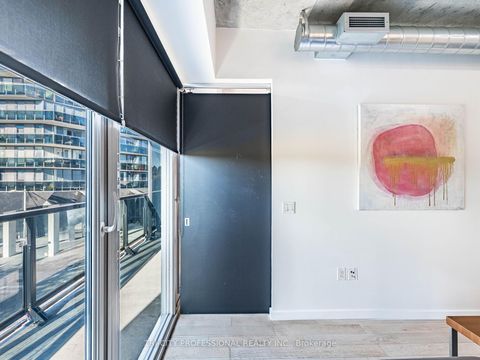Photo 16 at 304 - 170 Bayview Avenue, Waterfront Communities C8, Toronto