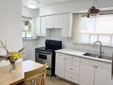 Photo 1 at 40 North Woodrow Boulevard, Birchmount, Toronto