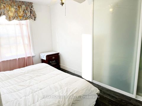 Photo 6 at 40 North Woodrow Boulevard, Birchmount, Toronto