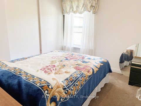 Photo 10 at 40 North Woodrow Boulevard, Birchmount, Toronto