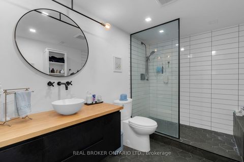 Photo 14 at 1 Dufferin Street, Cookstown, Innisfil