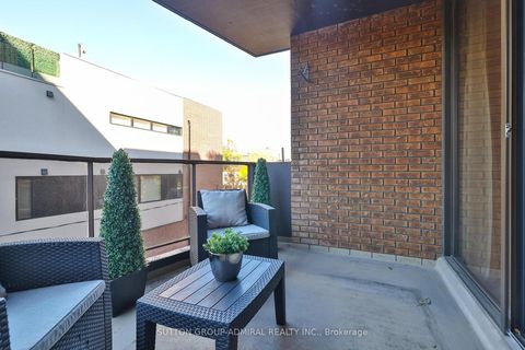 Photo 25 at 303 - 350 Lonsdale Road, Forest Hill South, Toronto