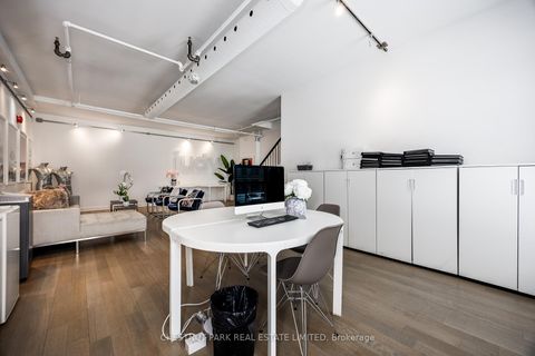 Photo 6 at 21 Isabella Street, Yonge Corridor, Toronto Photo 6 at 21 Isabella Street, Yonge Corridor, Toronto