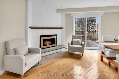 Photo 2 at 23 Tarsus Crescent, Highland Creek, Toronto