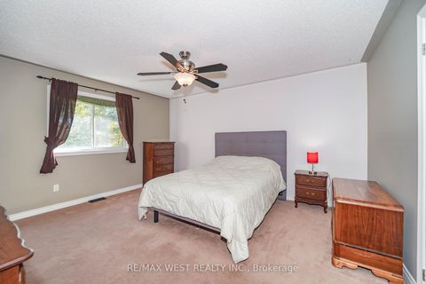 Photo 3 at 36 - 715 Grandview Street N, Pinecrest, Oshawa