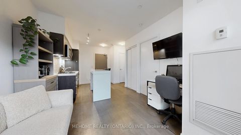 Photo 9 at 204 - 501 St. Clair Avenue W, Casa Loma, Toronto