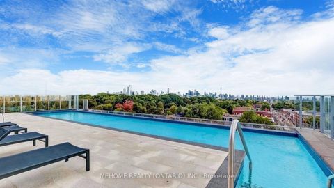 Photo 17 at 204 - 501 St. Clair Avenue W, Casa Loma, Toronto