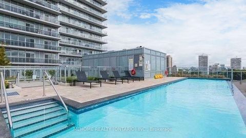Photo 18 at 204 - 501 St. Clair Avenue W, Casa Loma, Toronto