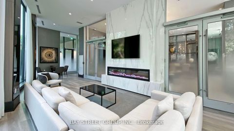 Photo 2 at 320 - 250 Lawrence Avenue W, Lawrence Park North, Toronto Photo 2 at 320 - 250 Lawrence Avenue W, Lawrence Park North, Toronto