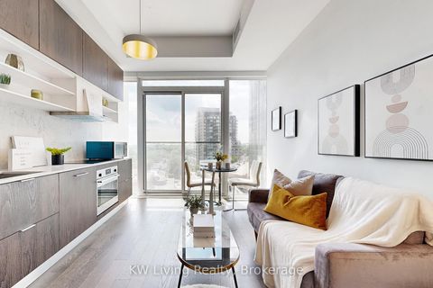 Photo 2 at 917 - 5 Soudan Avenue, Mount Pleasant West, Toronto