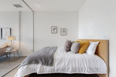 Photo 7 at 917 - 5 Soudan Avenue, Mount Pleasant West, Toronto