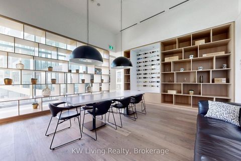 Photo 25 at 917 - 5 Soudan Avenue, Mount Pleasant West, Toronto
