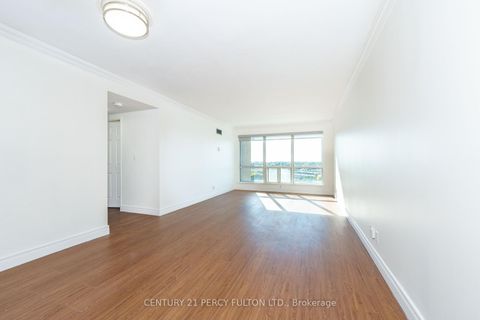 Photo 2 at 1007 - 8 Lee Centre Drive, Woburn, Toronto