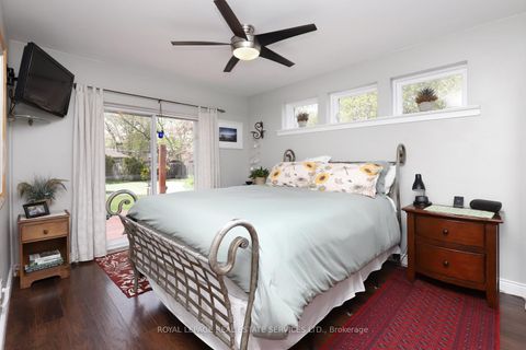 Photo 13 at 167 Oliver Place, CP College Park, Oakville