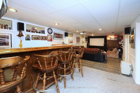 Photo 20 at 167 Oliver Place, CP College Park, Oakville