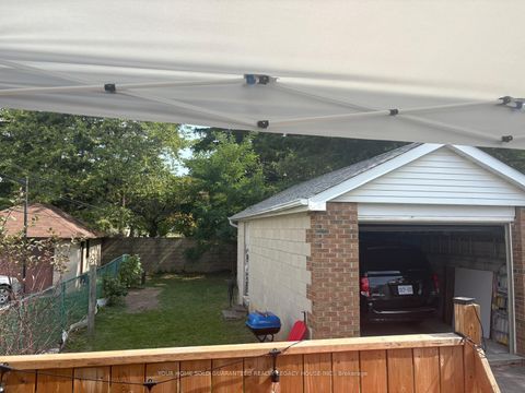 Photo 3 at 627 McRoberts Avenue, Fairbank, Toronto