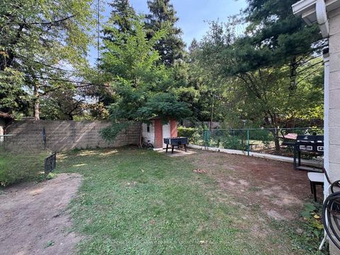 Photo 8 at 627 McRoberts Avenue, Fairbank, Toronto