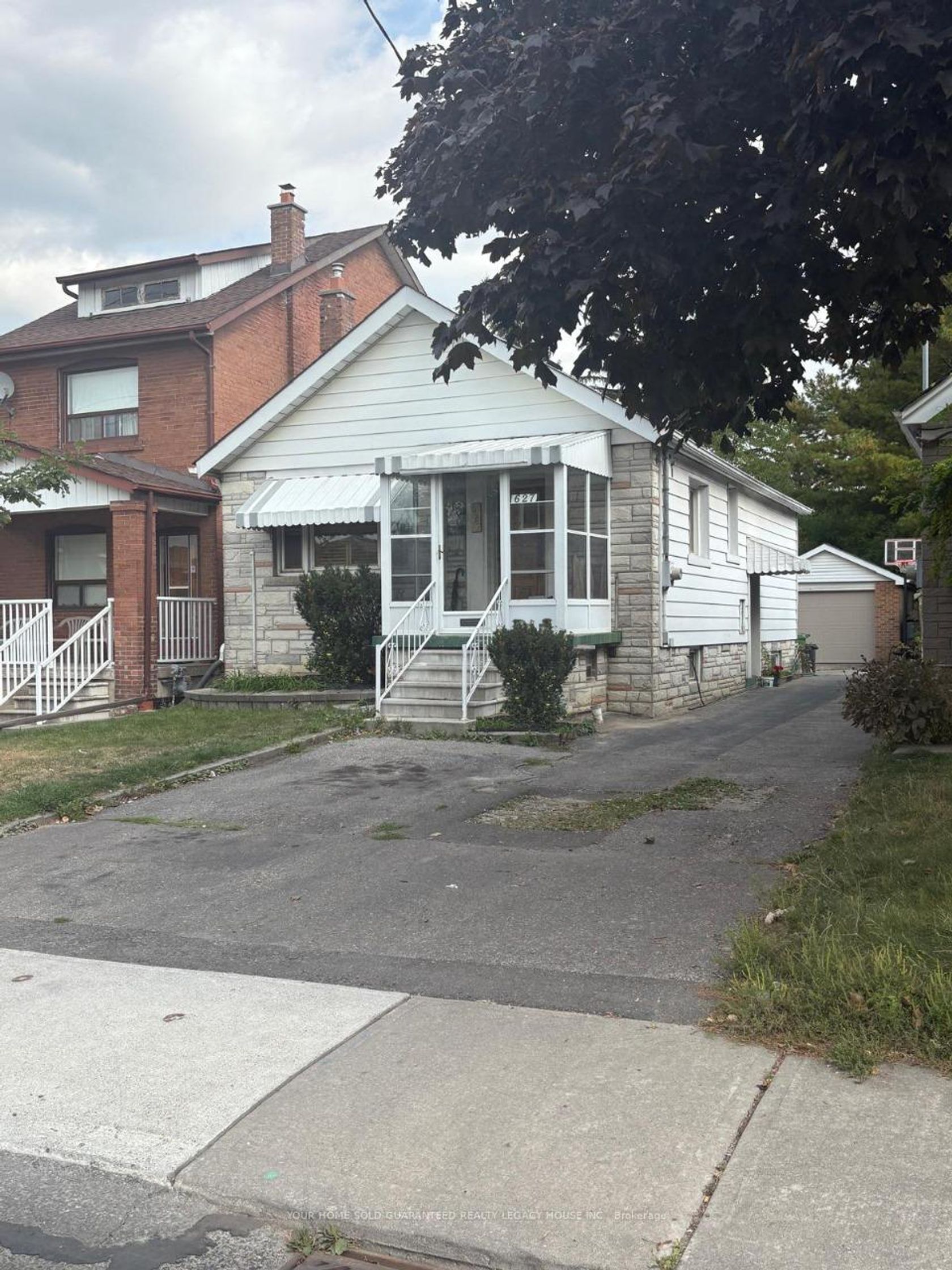 627 McRoberts Avenue, Fairbank, Toronto 