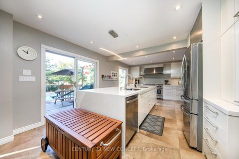 Photo 14 at 40 Marchwood Crescent, Harding, Richmond Hill