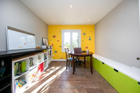 Photo 19 at 40 Marchwood Crescent, Harding, Richmond Hill