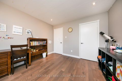 Photo 30 at 40 Marchwood Crescent, Harding, Richmond Hill