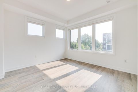 Photo 23 at 5 - 100 Stanley Green Boulevard, CFB, Toronto