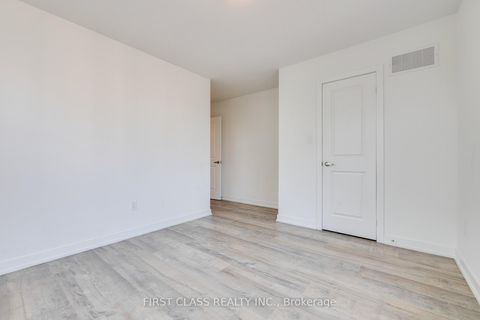 Photo 40 at 5 - 100 Stanley Green Boulevard, CFB, Toronto