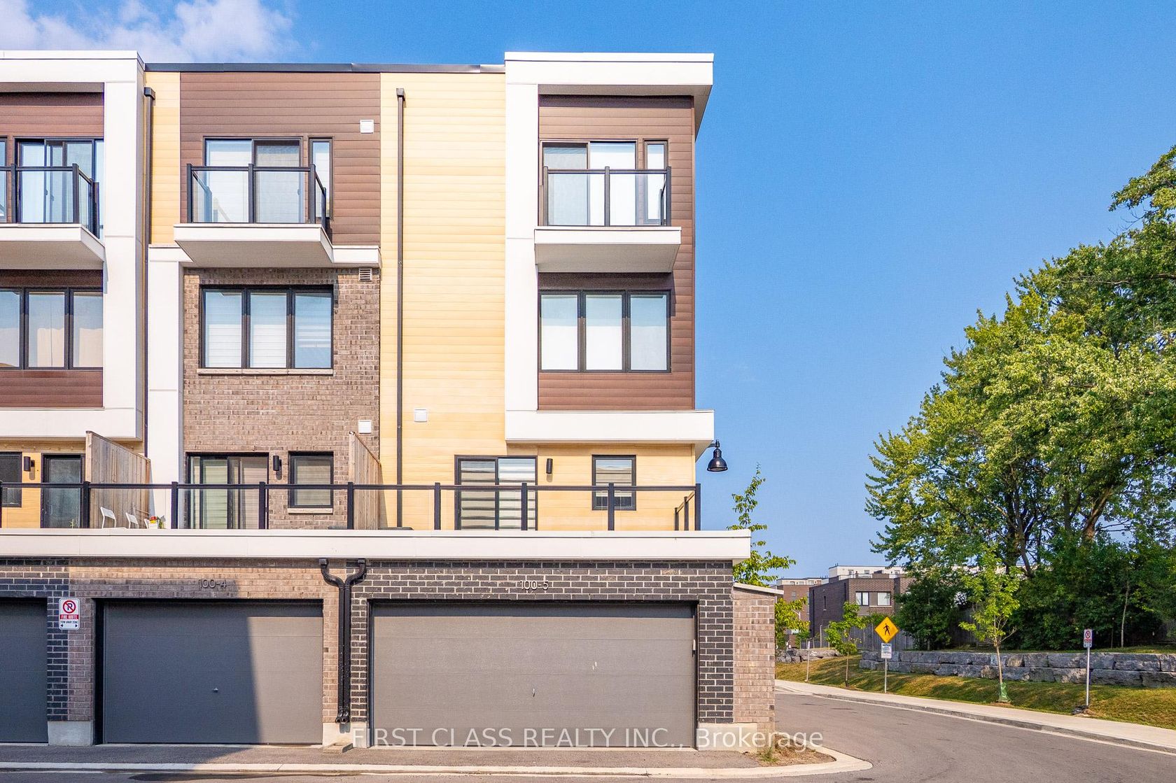 Photo 2 at 5 - 100 Stanley Green Boulevard, CFB, Toronto Photo 2 at 5 - 100 Stanley Green Boulevard, CFB, Toronto