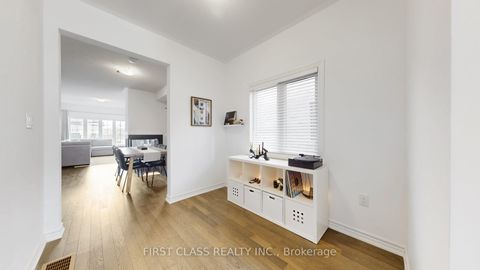 Photo 5 at 5 Harvest Crescent, Rural Barrie Southeast, Barrie