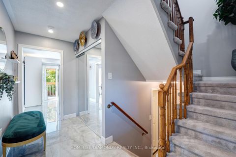 Photo 4 at 68 Heritage Court, Painswick South, Barrie