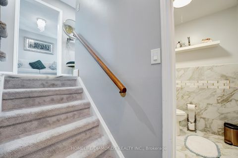 Photo 6 at 68 Heritage Court, Painswick South, Barrie