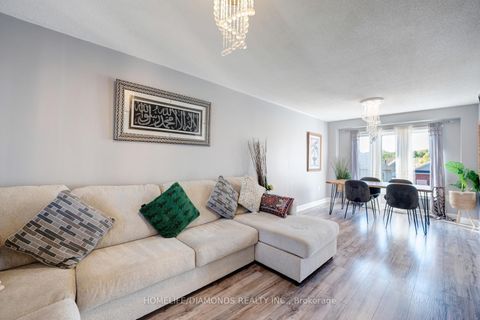 Photo 9 at 68 Heritage Court, Painswick South, Barrie Photo 9 at 68 Heritage Court, Painswick South, Barrie