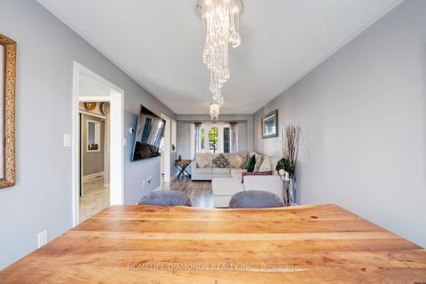 Photo 12 at 68 Heritage Court, Painswick South, Barrie