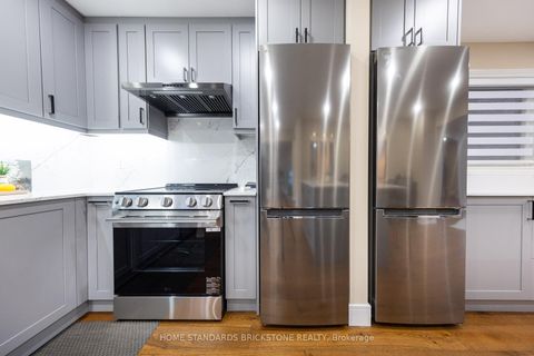 Photo 12 at 45 Spring Gate Boulevard, Yorkhill, Vaughan