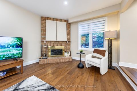 Photo 15 at 45 Spring Gate Boulevard, Yorkhill, Vaughan