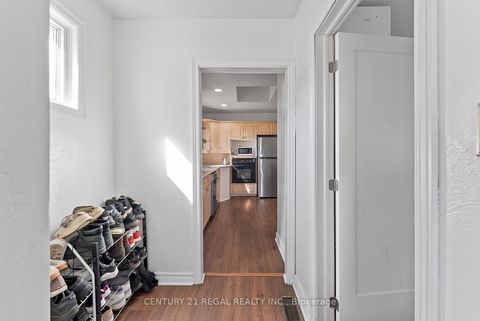 Photo 5 at 106 FLORA Drive, Dorset Park, Toronto