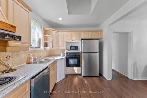 Photo 6 at 106 FLORA Drive, Dorset Park, Toronto