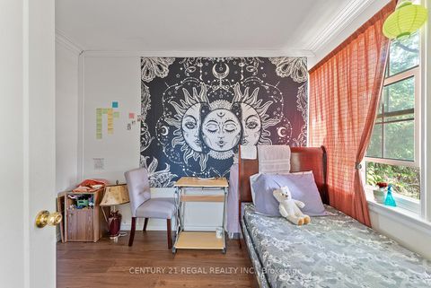 Photo 13 at 106 FLORA Drive, Dorset Park, Toronto