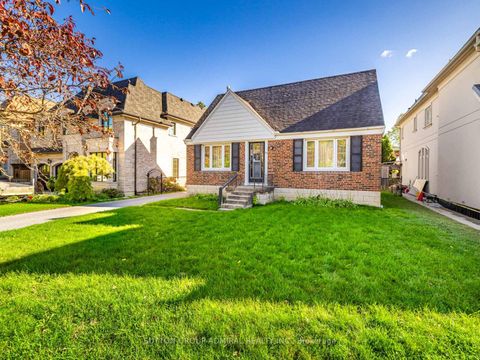 Photo 1 at 65 Lurgan Drive, Willowdale West, Toronto