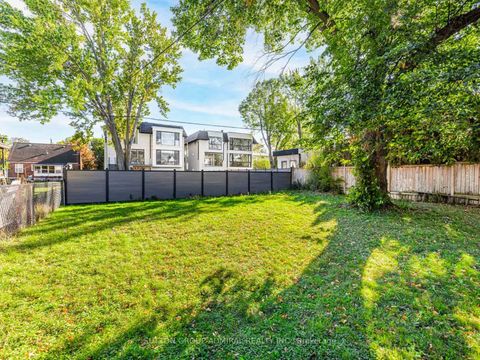 Photo 12 at 65 Lurgan Drive, Willowdale West, Toronto