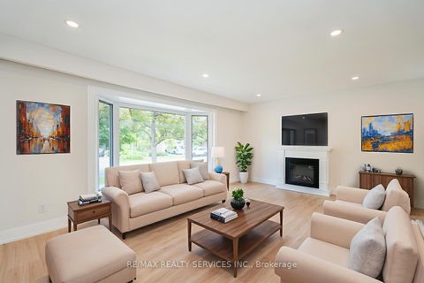 Photo 7 at 2296 Devon Road, FD Ford, Oakville