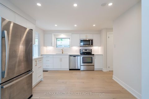 Photo 11 at 2296 Devon Road, FD Ford, Oakville