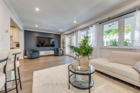 Photo 9 at 43 South Kingsway, Swansea, Toronto