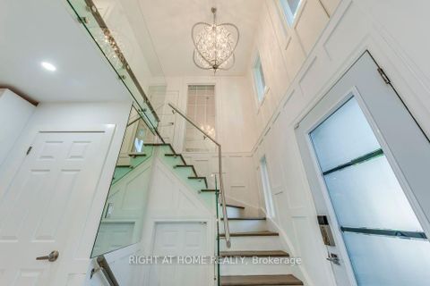 Photo 11 at 43 South Kingsway, Swansea, Toronto Photo 11 at 43 South Kingsway, Swansea, Toronto