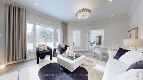 Photo 8 at 31 Boake Trail, Bayview Hill, Richmond Hill