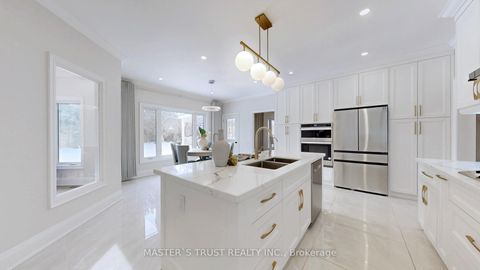 Photo 11 at 31 Boake Trail, Bayview Hill, Richmond Hill