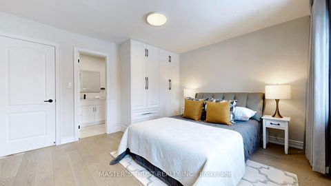 Photo 23 at 31 Boake Trail, Bayview Hill, Richmond Hill